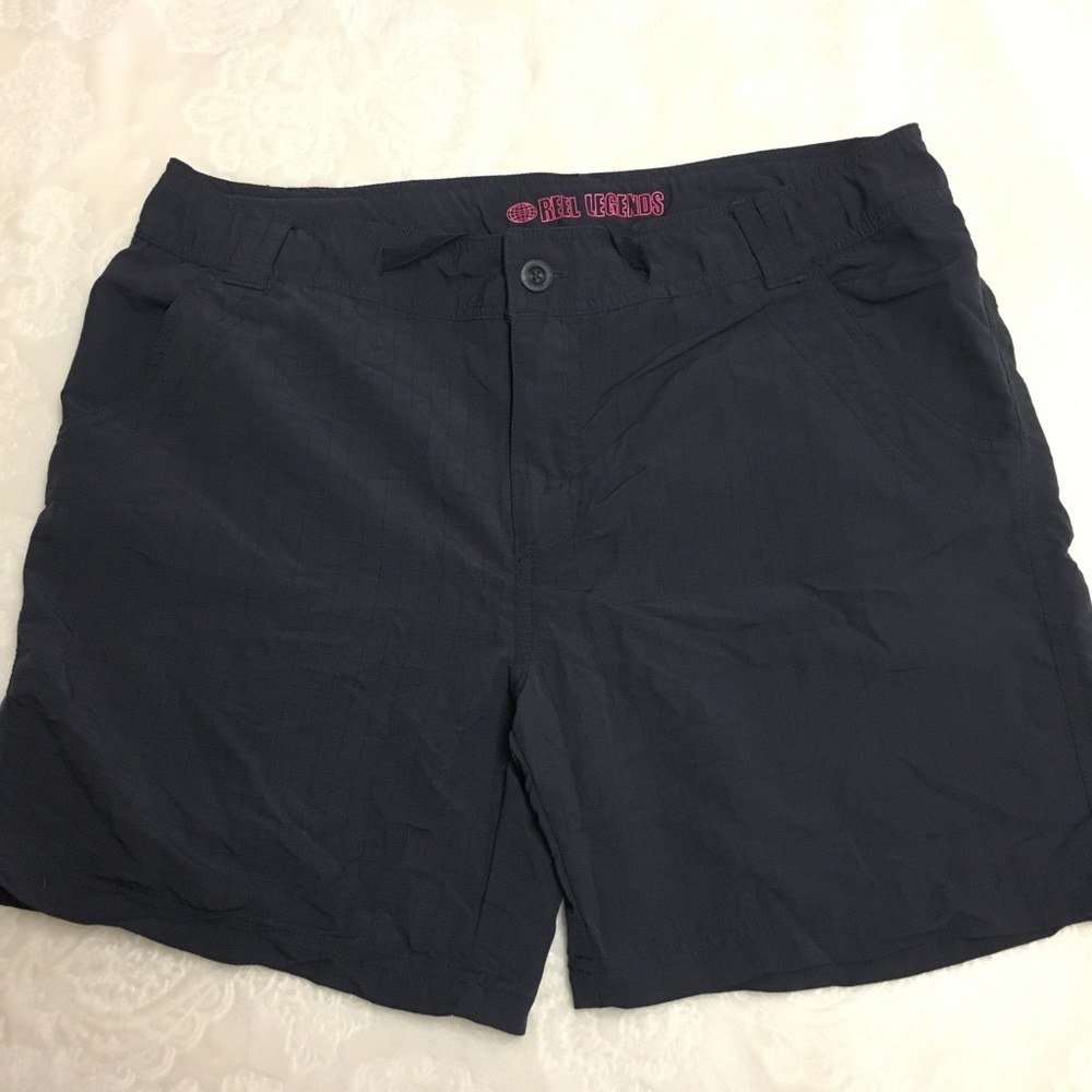 Women’s Reel Legends Shorts Size 14